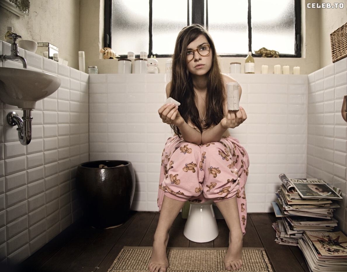 Image 2004586 from Nora Tschirner