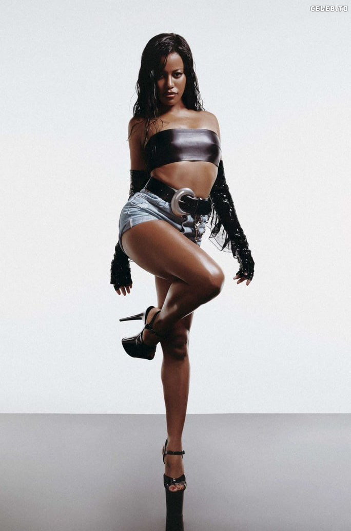 Image 2012716 from Taylour Paige