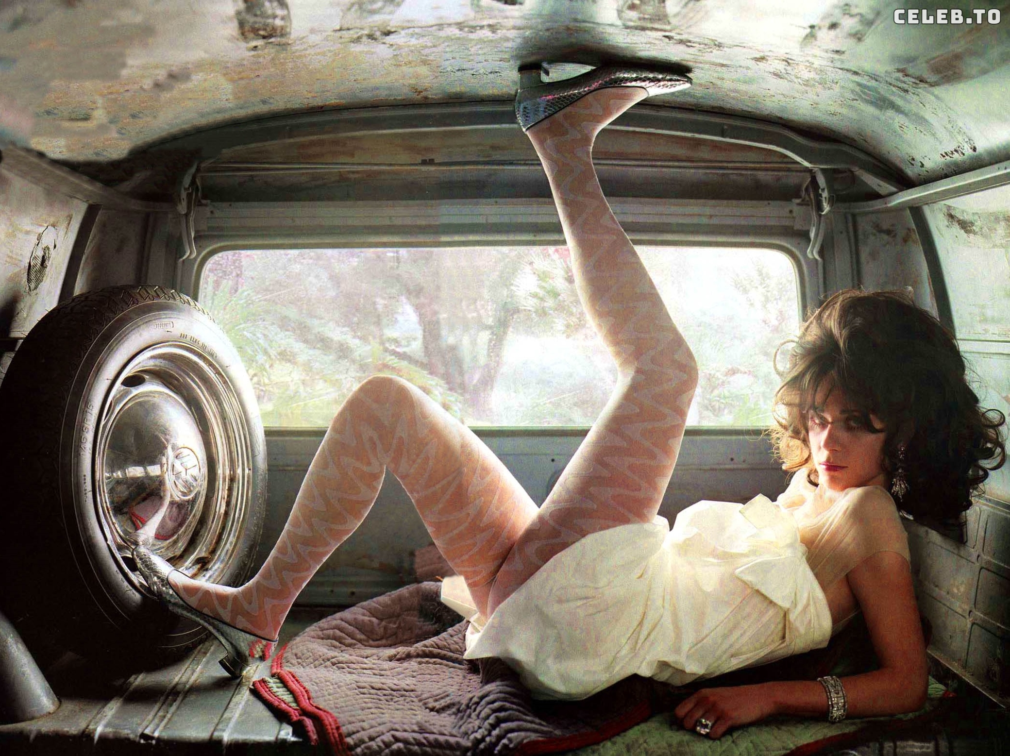 Image 2070297 from Zooey Deschanel