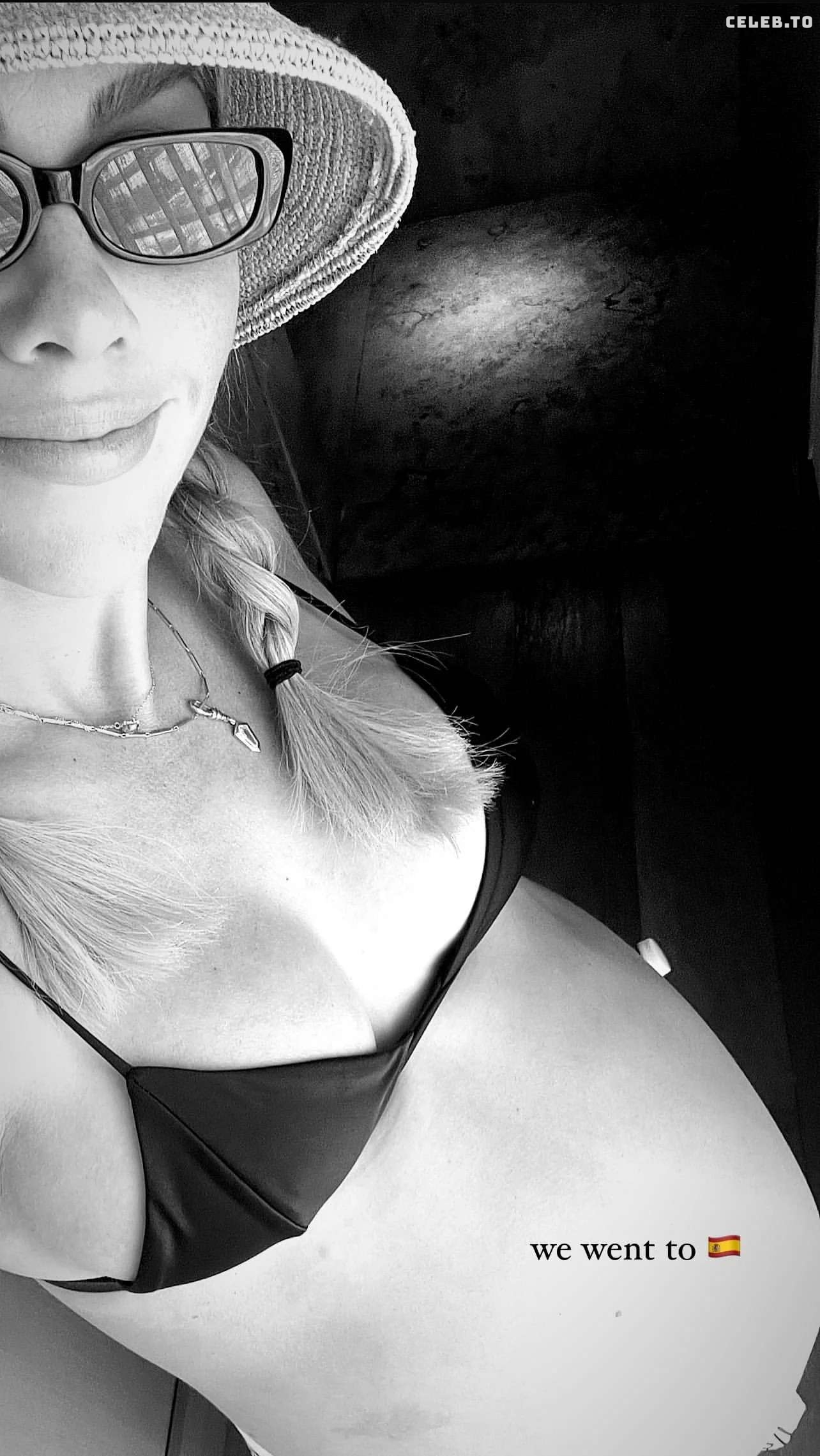 Image 2096689 from Claire Holt