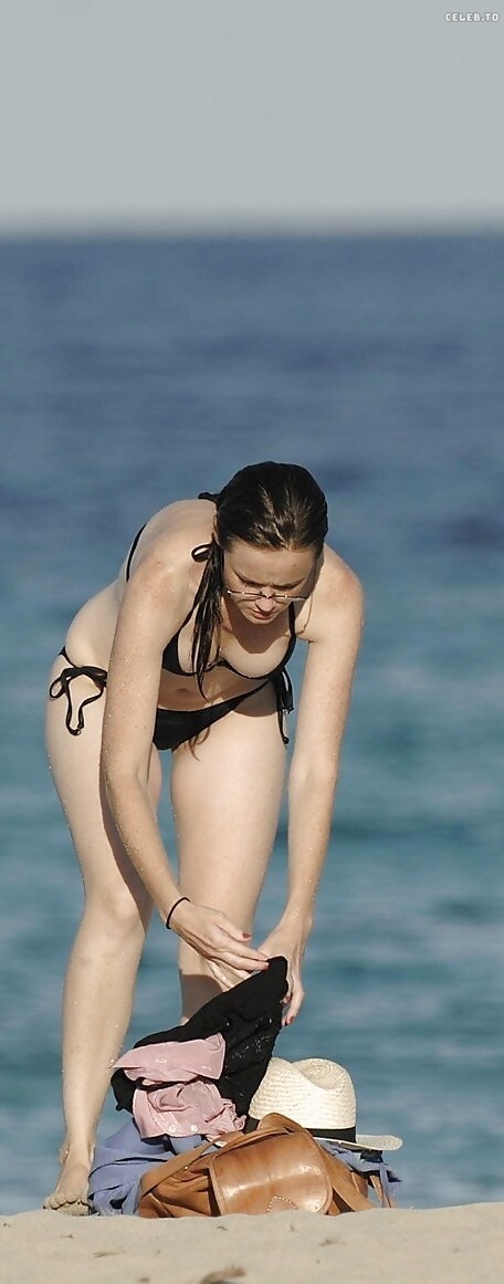 Image 2104985 from Alexis Bledel