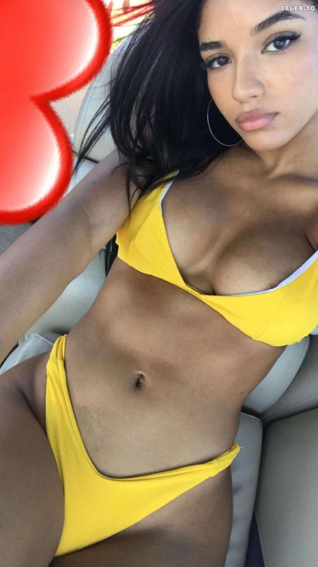 Image 2111603 from Yovanna Ventura