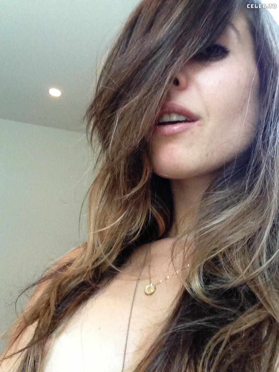 Image 2114434 from Carly Pope