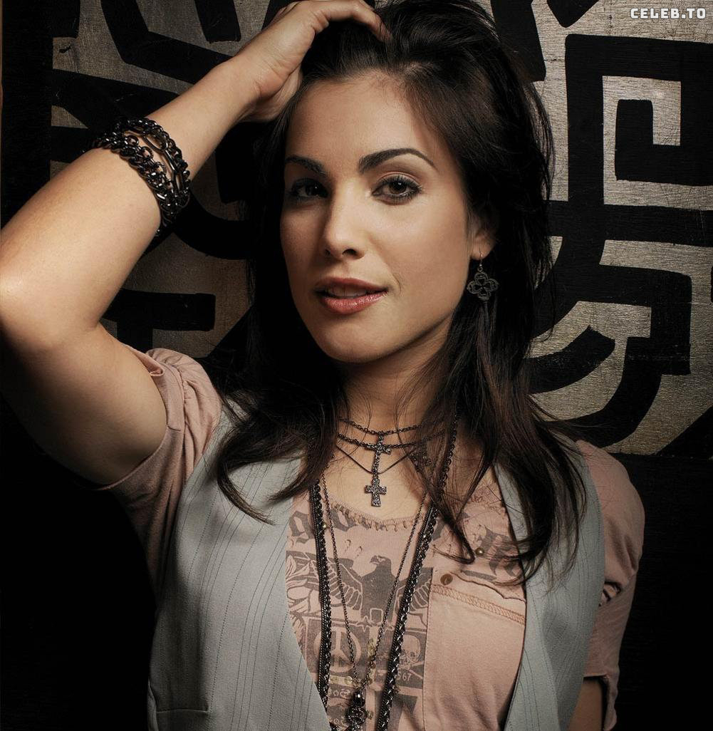 Image 2114819 from Carly Pope