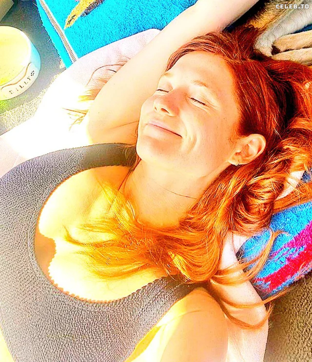 Image 2118392 from Bonnie Wright