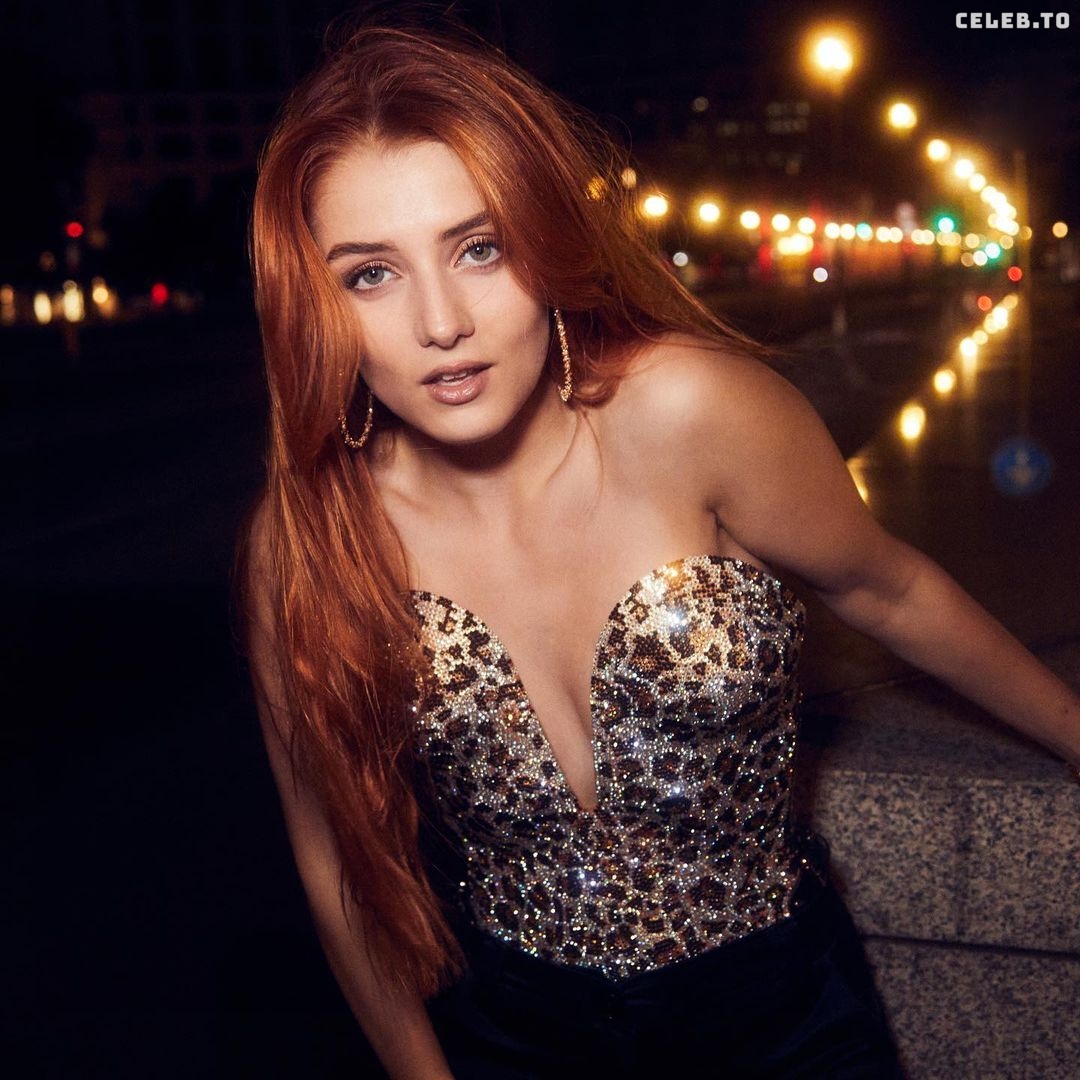 Image 2121889 from Anica Russo