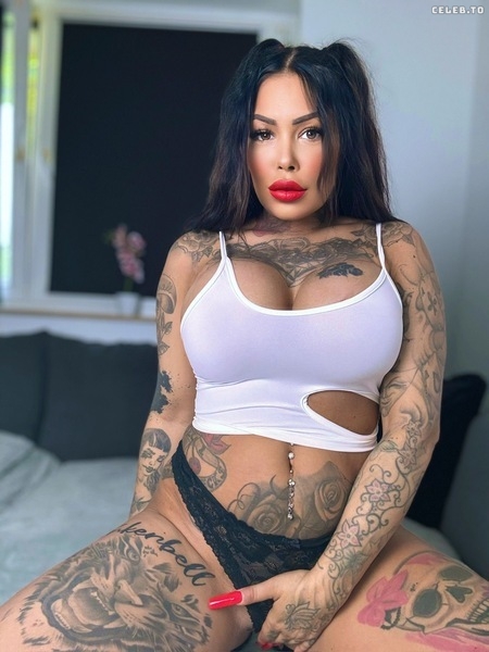 Image 2461006 from Mia Cherry