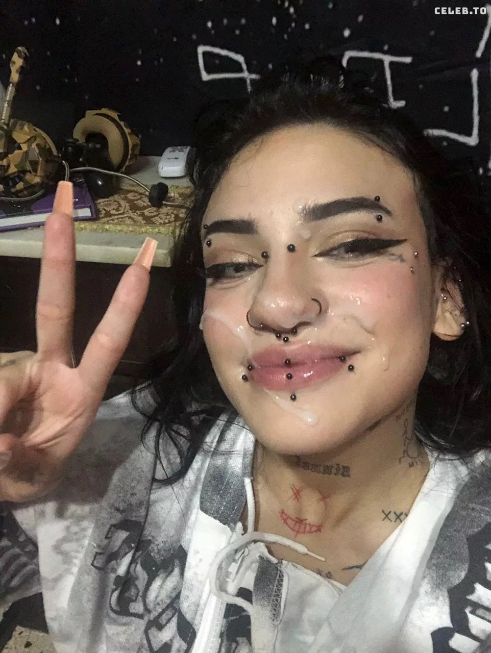 Image 2471426 from VennusSativa