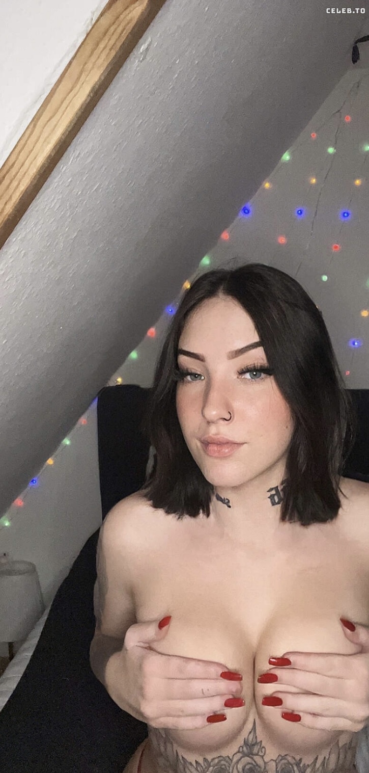 Image 2473055 from Alinabhm