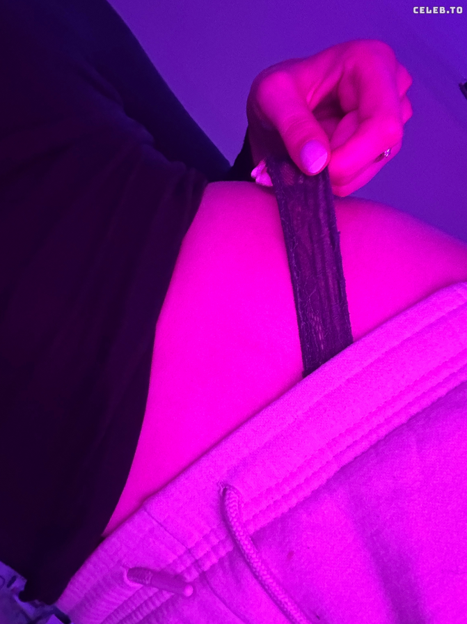 Image 2528865 from ASMR Janina