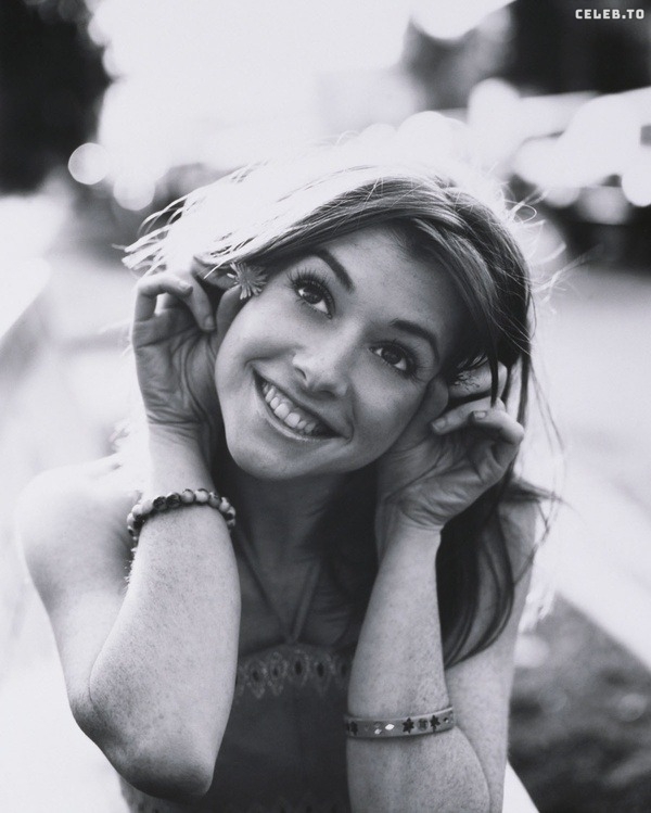 Image 2665355 from Alyson Hannigan