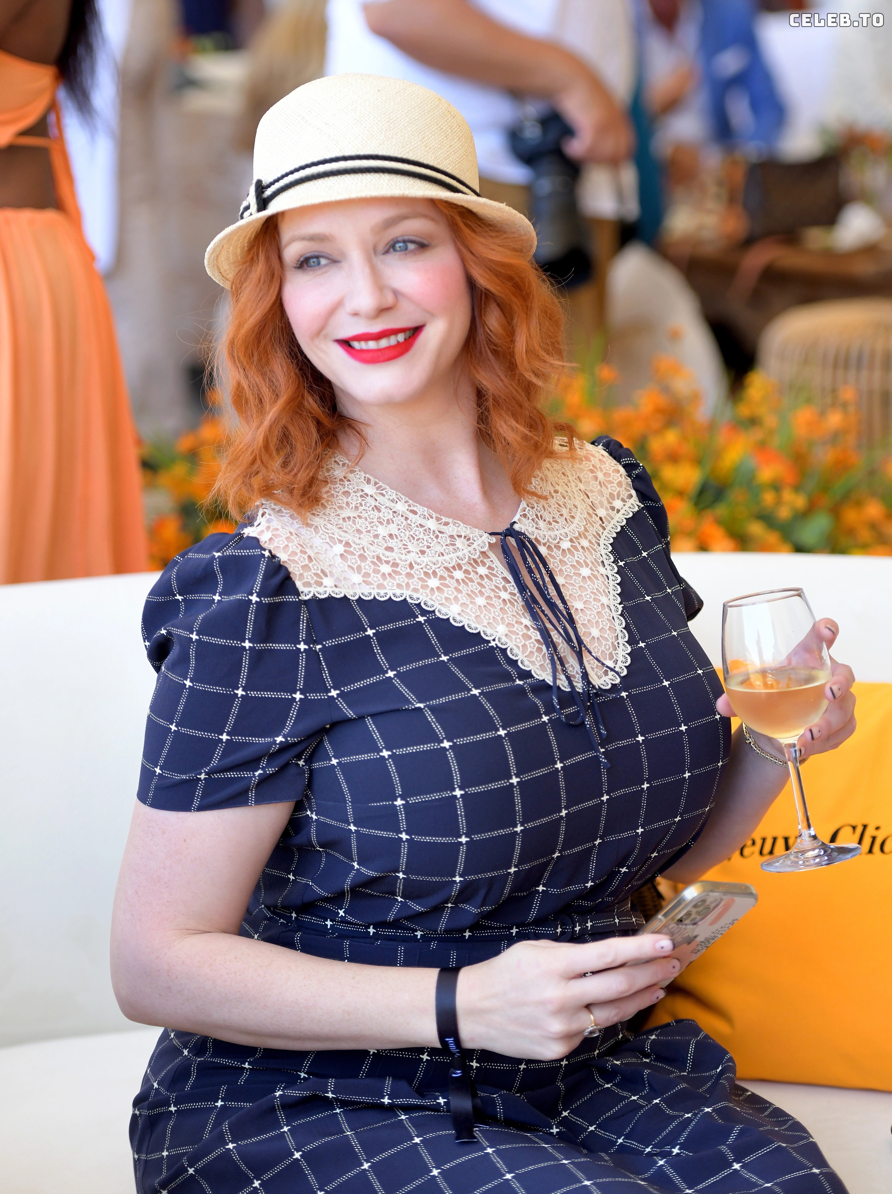 Image 2824657 from Christina Hendricks