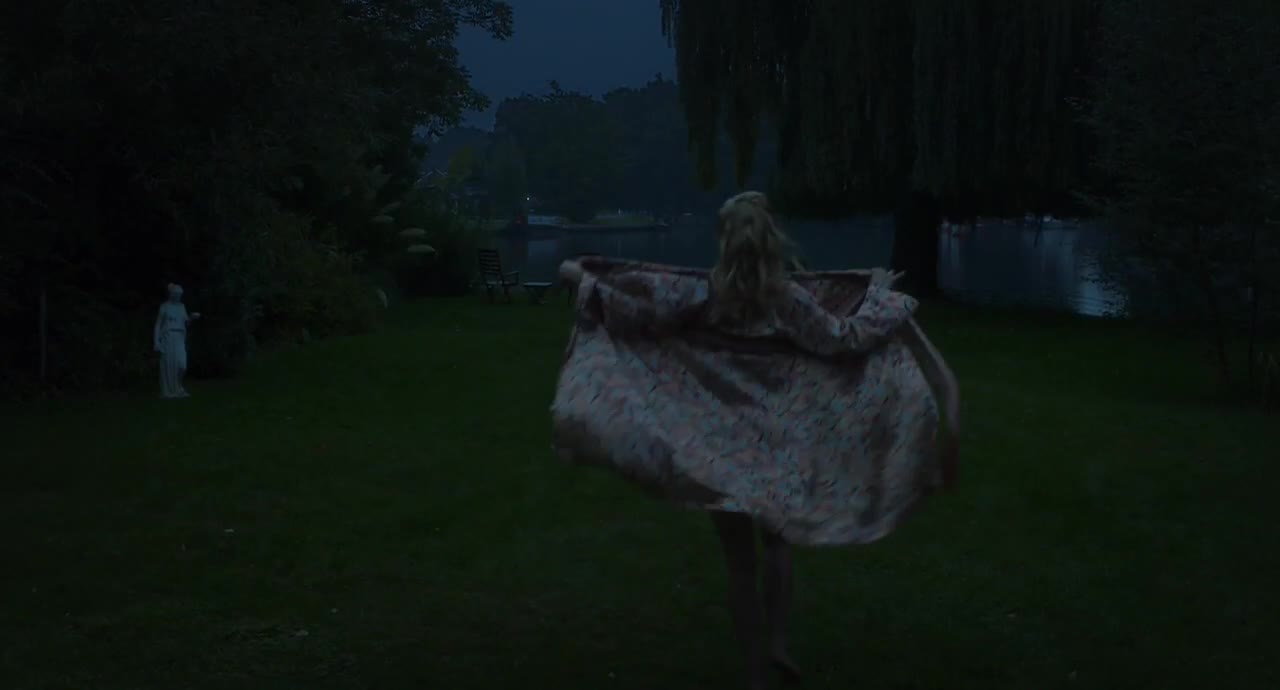 Video 29316 from Vanessa Kirby