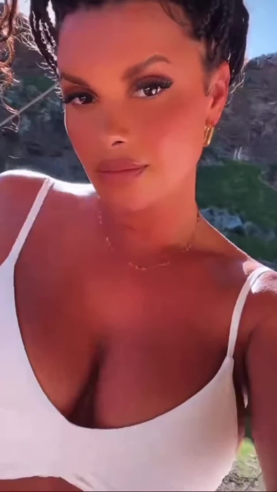 Video 111587 from Joy Taylor