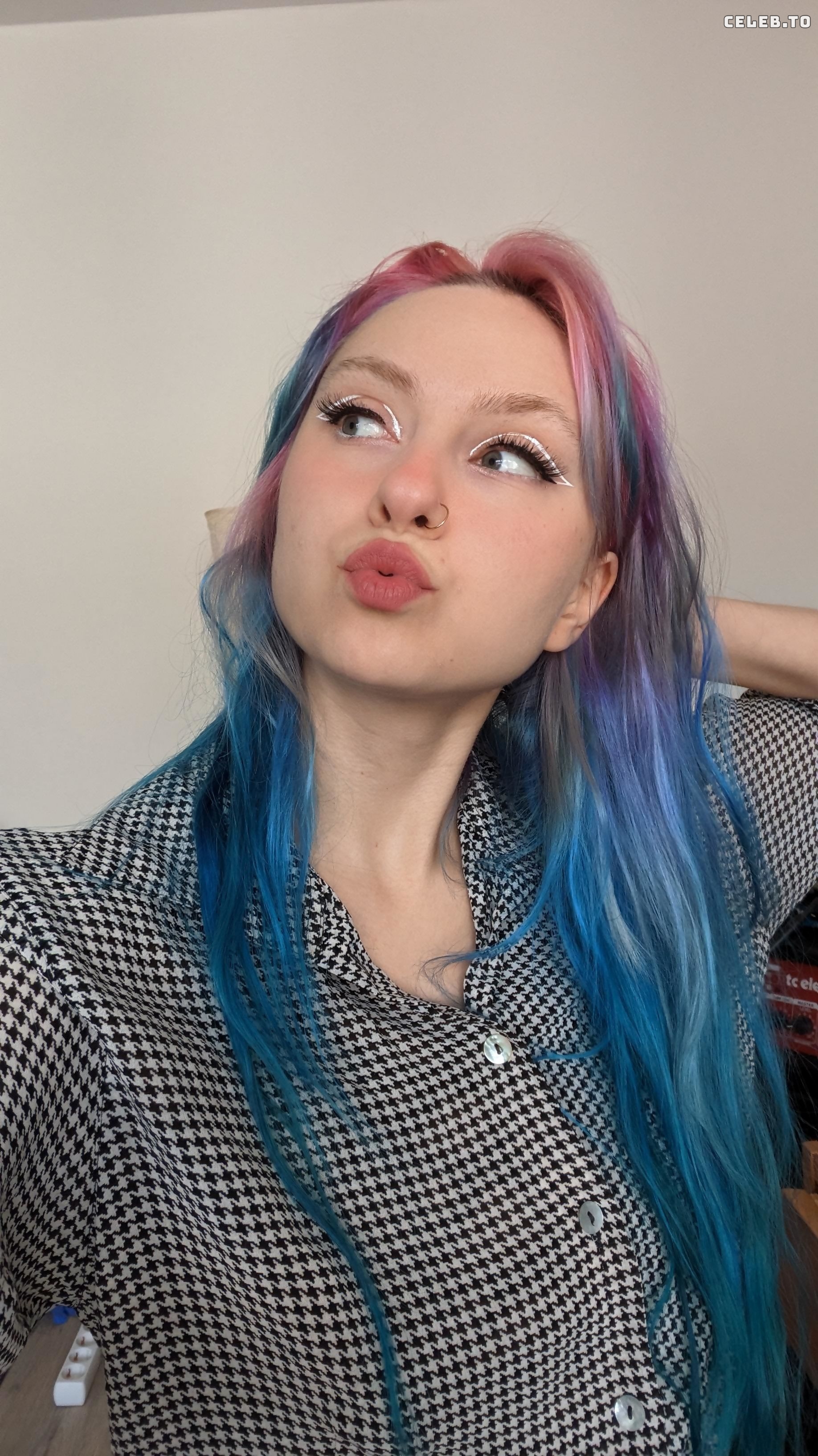 Image 3160327 from Lisabuki