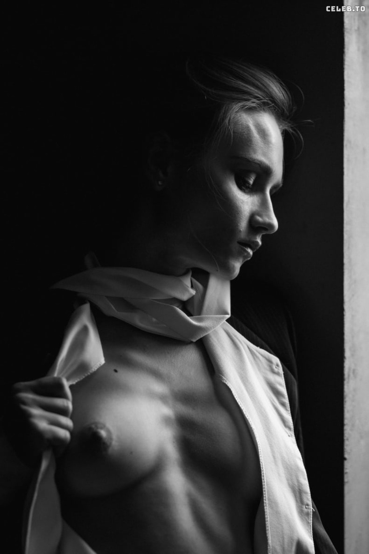 Image 3233361 from Ornella Milos