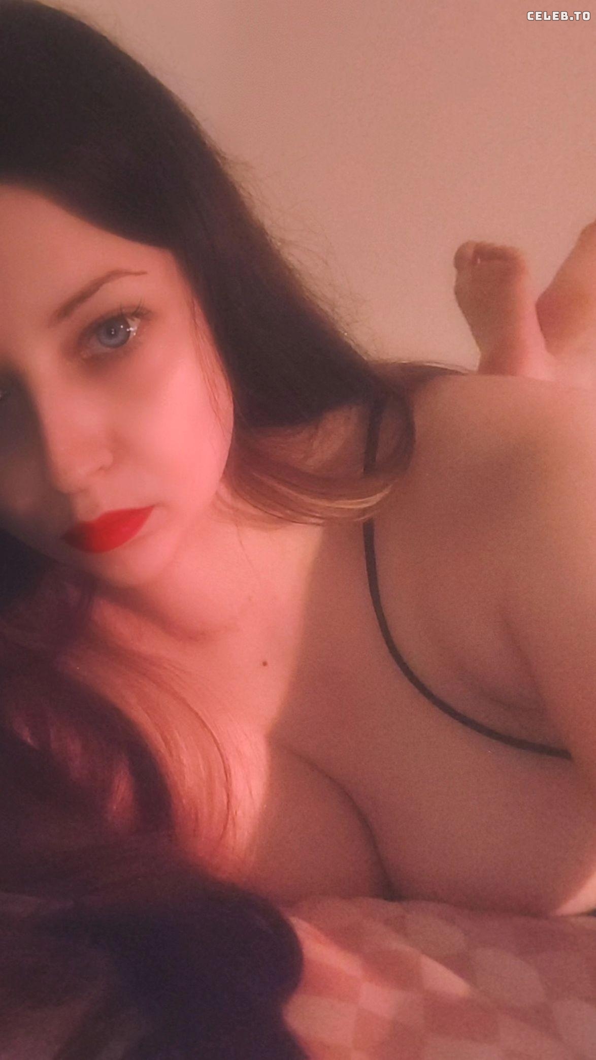 Image 3237680 from Milfydagger