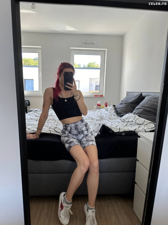 Image 3387879 from diana.wild.official
