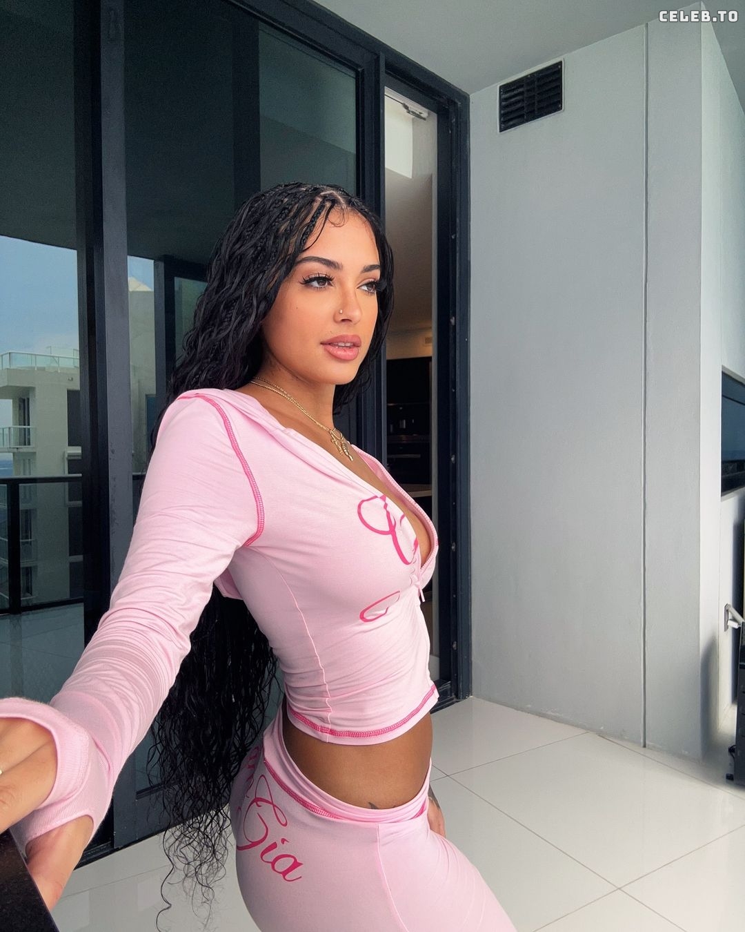 Image 3402394 from Malu Trevejo