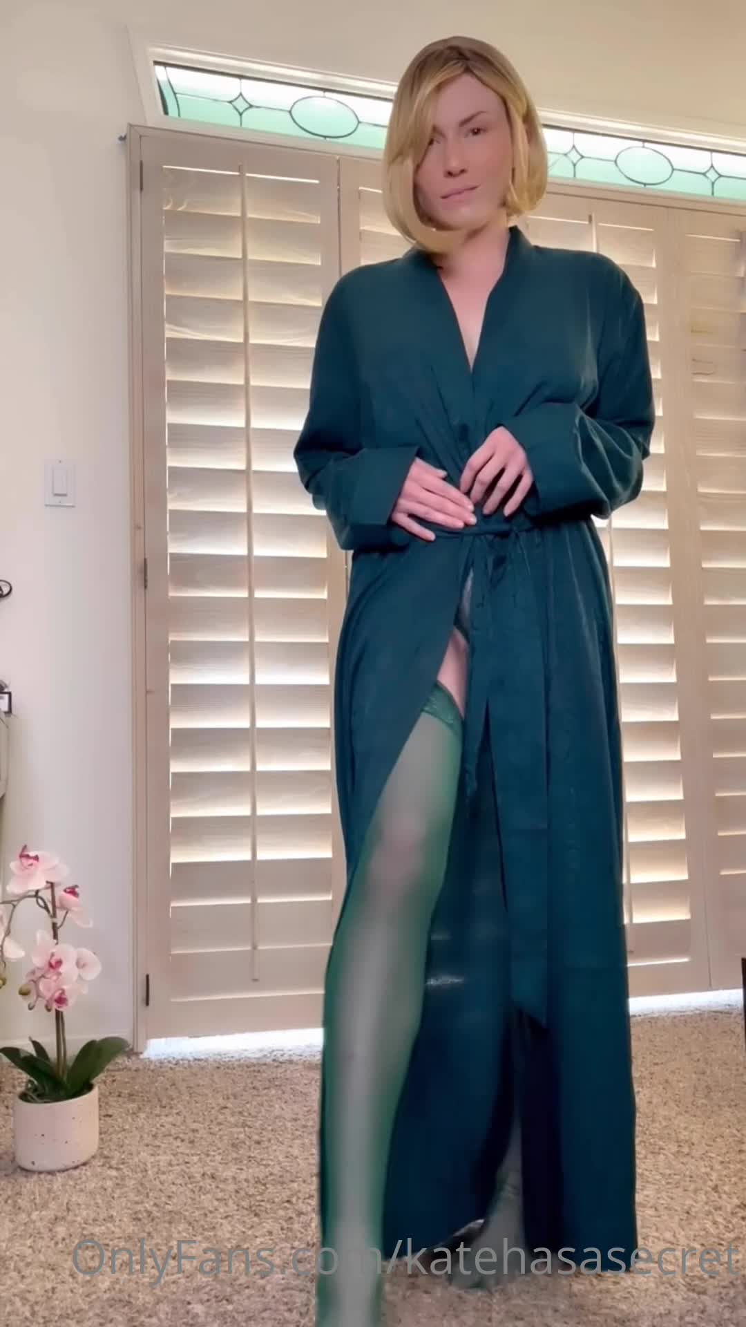 Video 114629 from Kate Elliot / Katers17 / katehasasecret