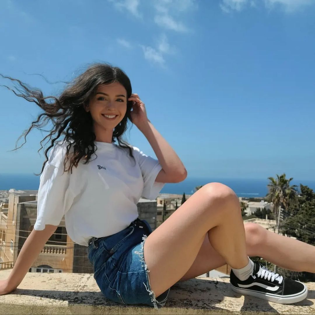Image 3657709 from Chloe Lockley