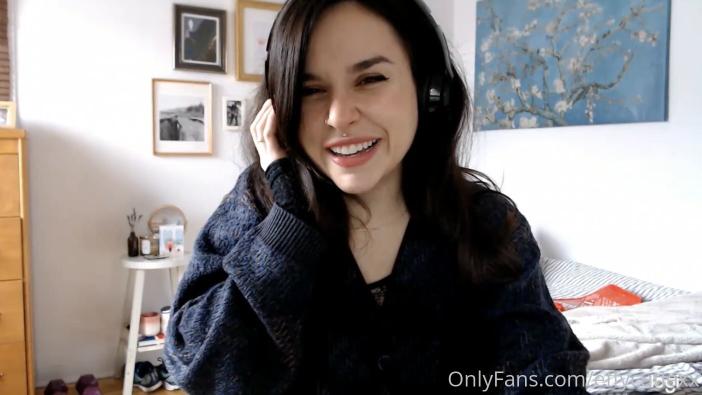 Image 3952530 from effycutiexx