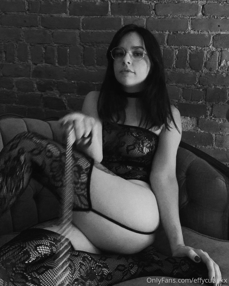 Image 3952829 from effycutiexx