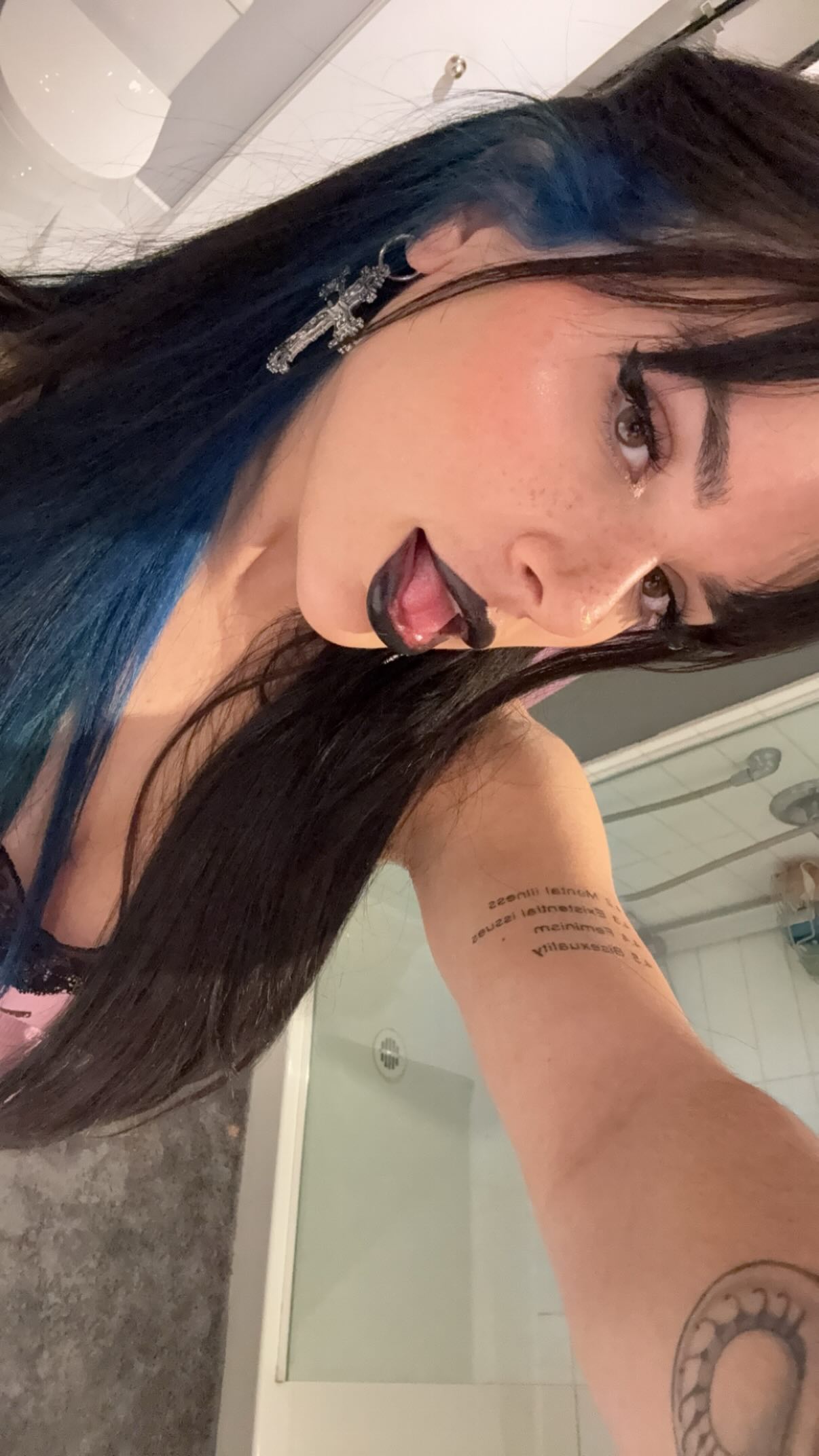Image 3975385 from effycutiexx