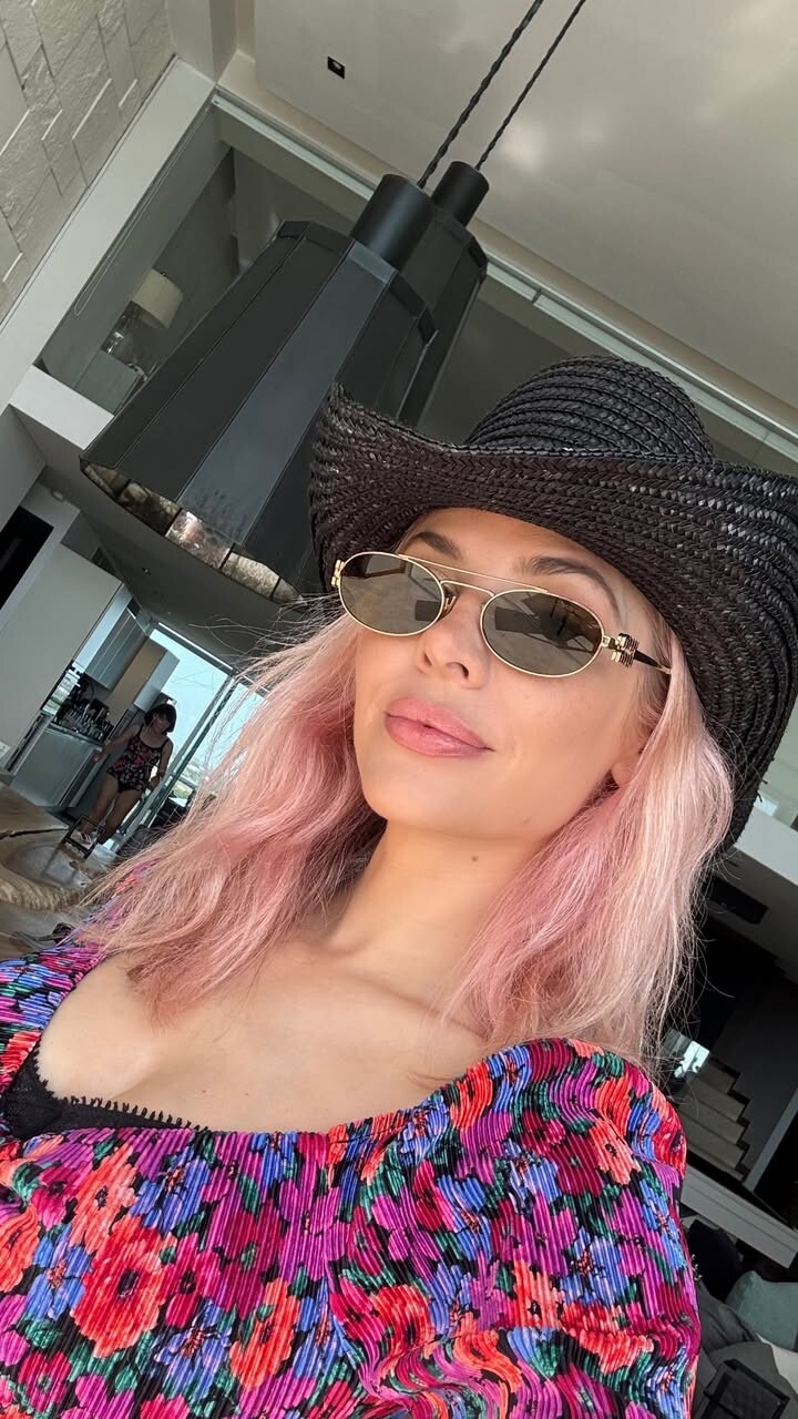 Image 4364018 from MacKenzie Porter