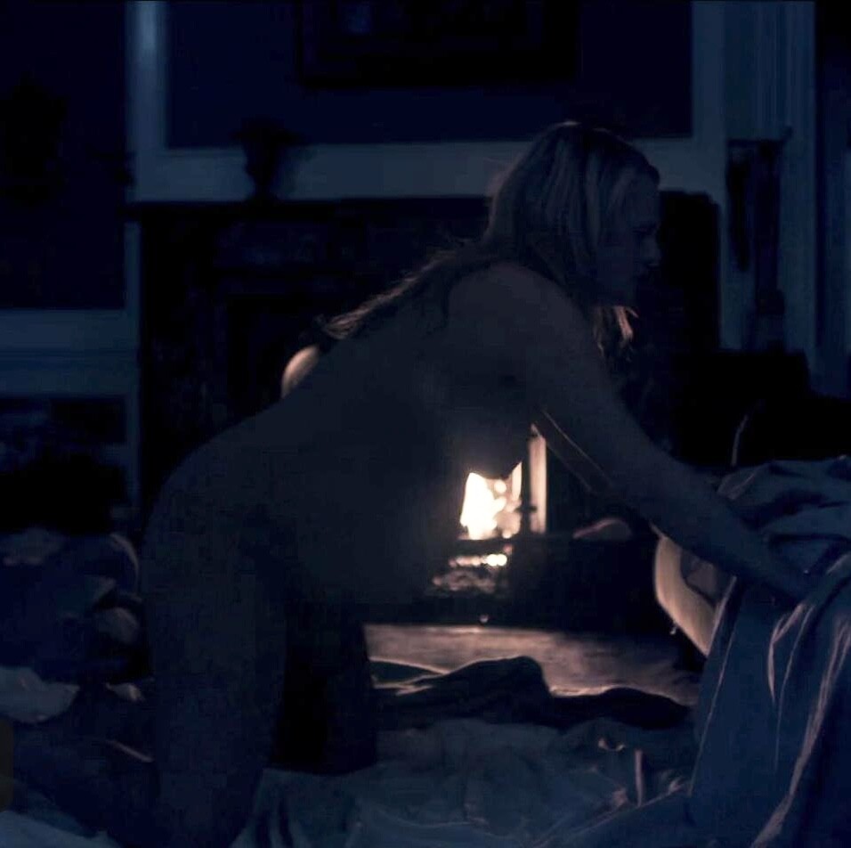 Image 4428132 from Elisabeth Moss