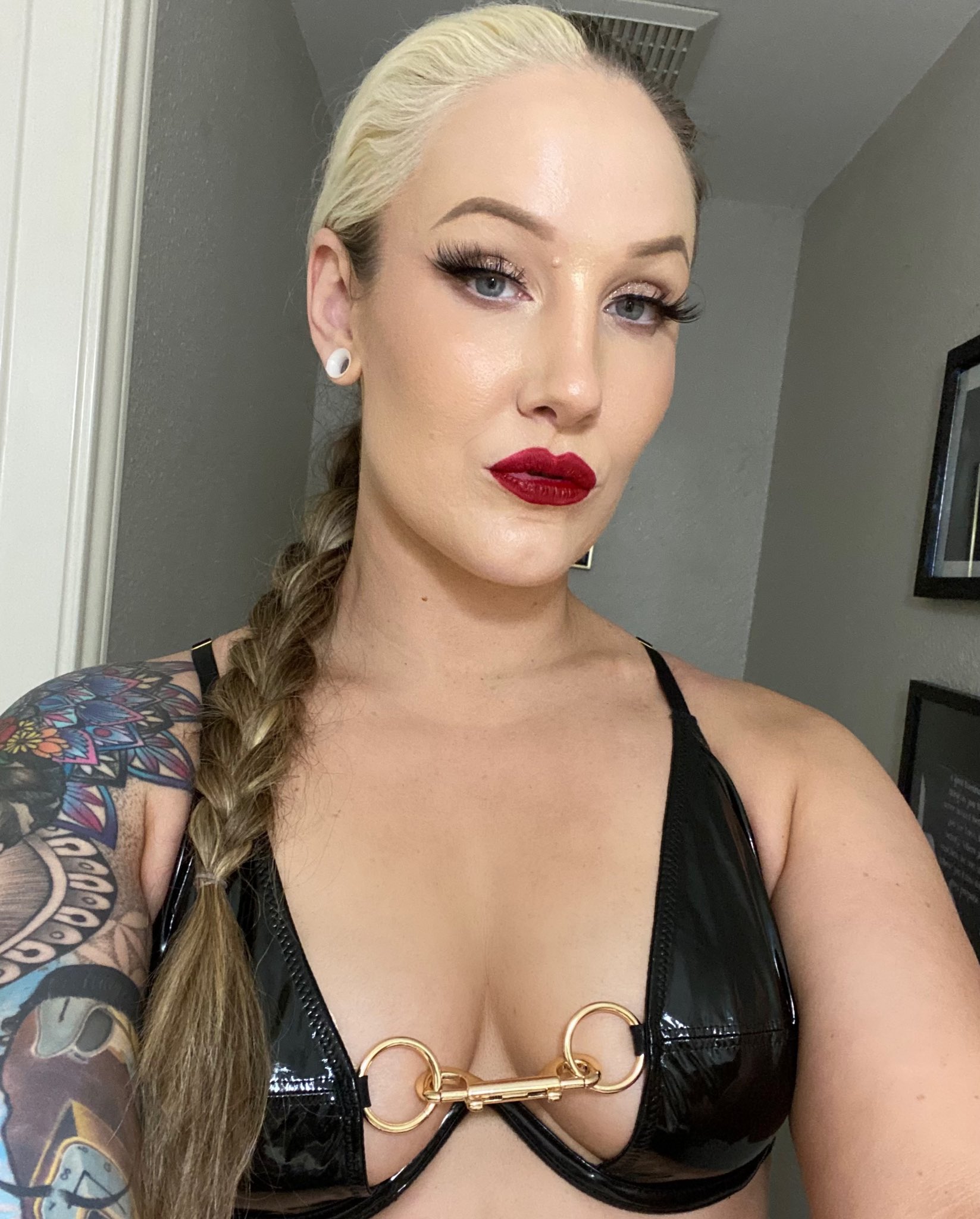 Image 4439801 from Sienna / Allysin Kay