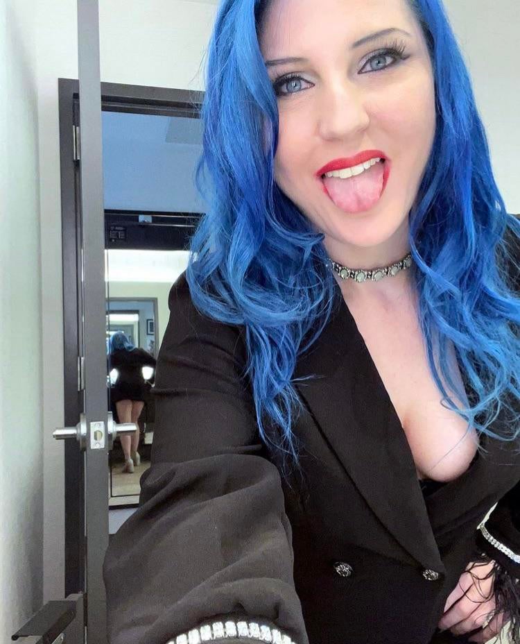 Image 4452718 from Leva Bates