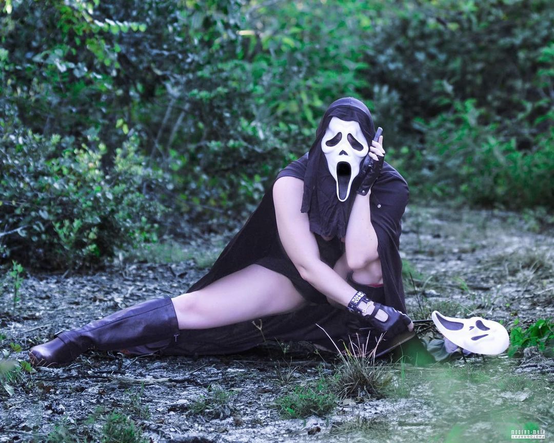 Image 4452950 from Leva Bates