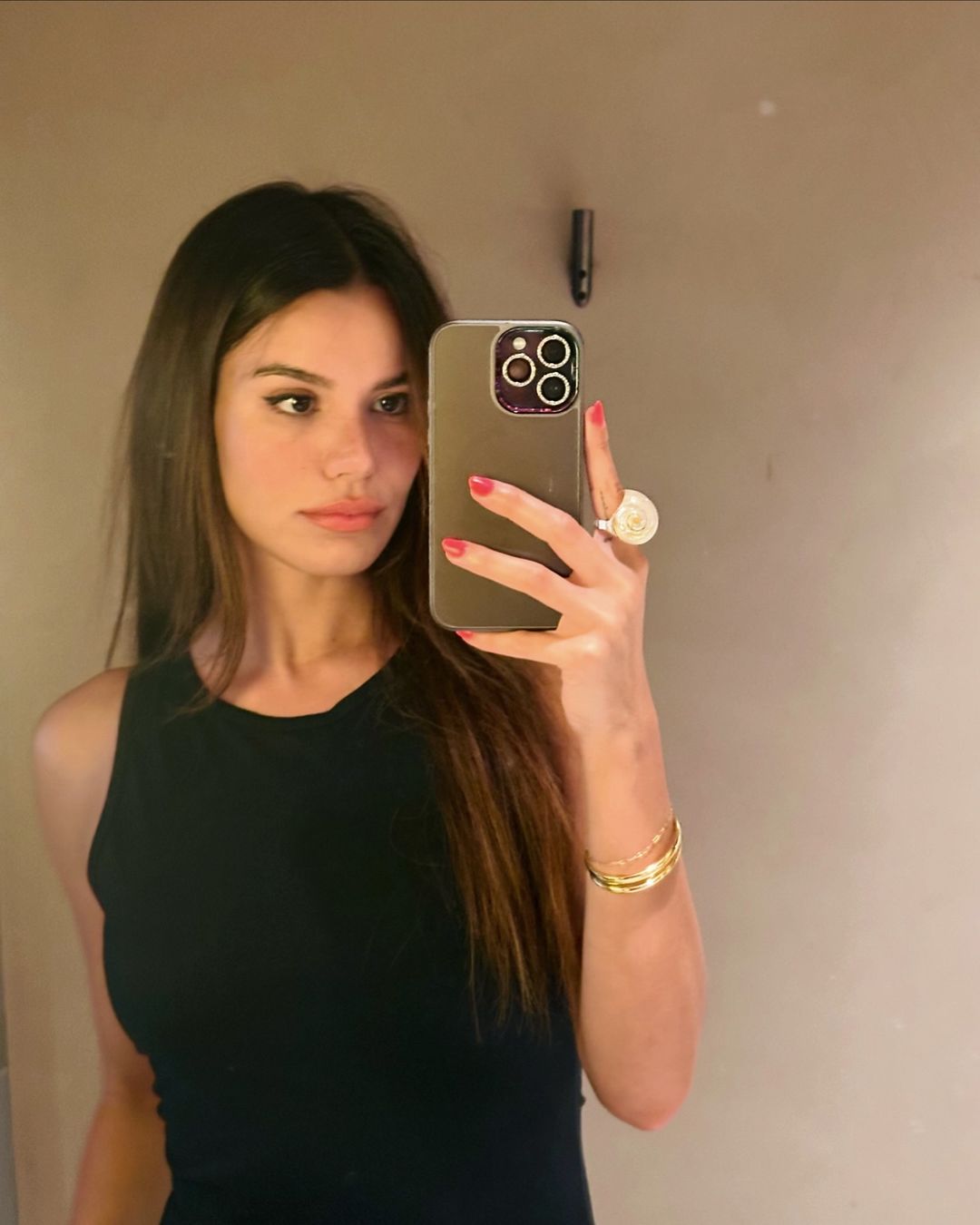 Image 4606509 from Madison Reed