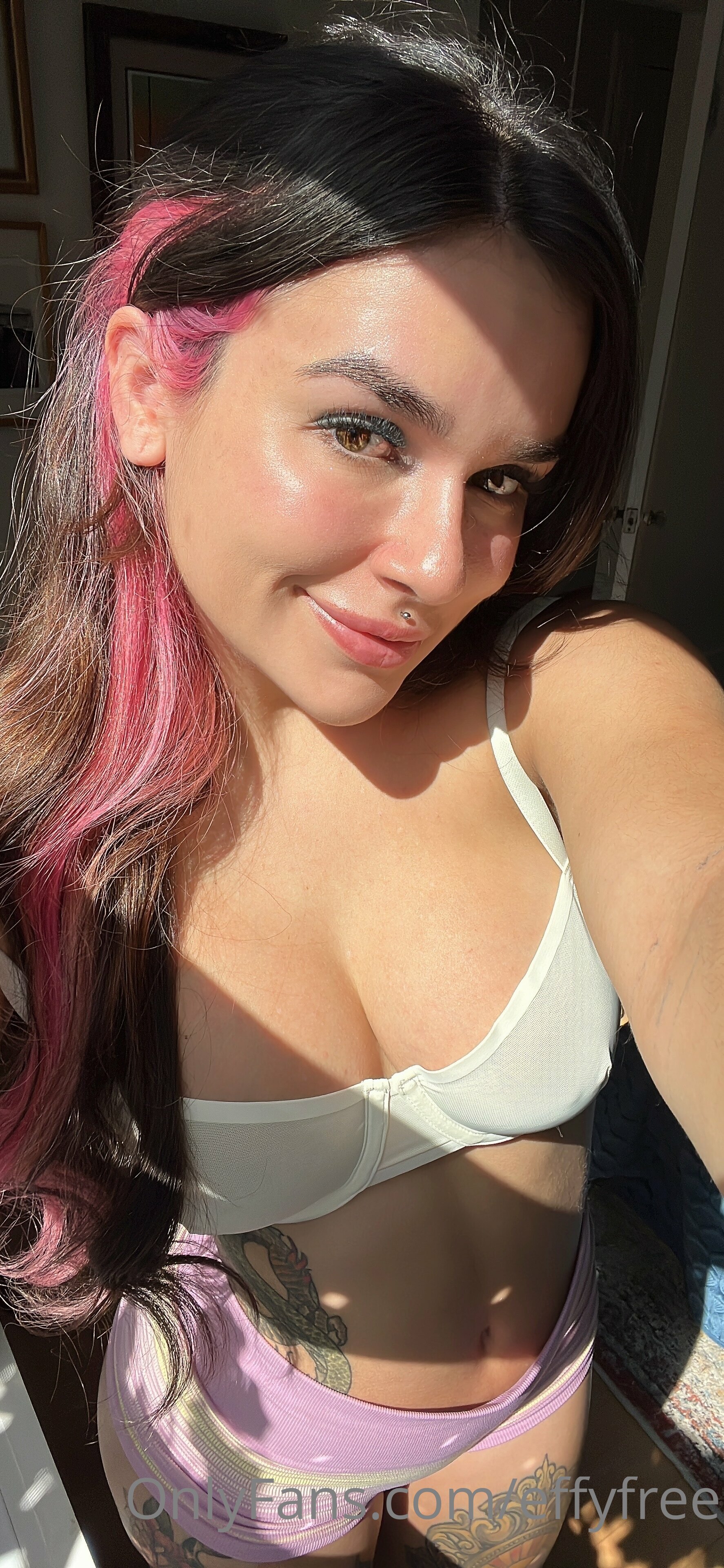 Image 4958349 from effycutiexx