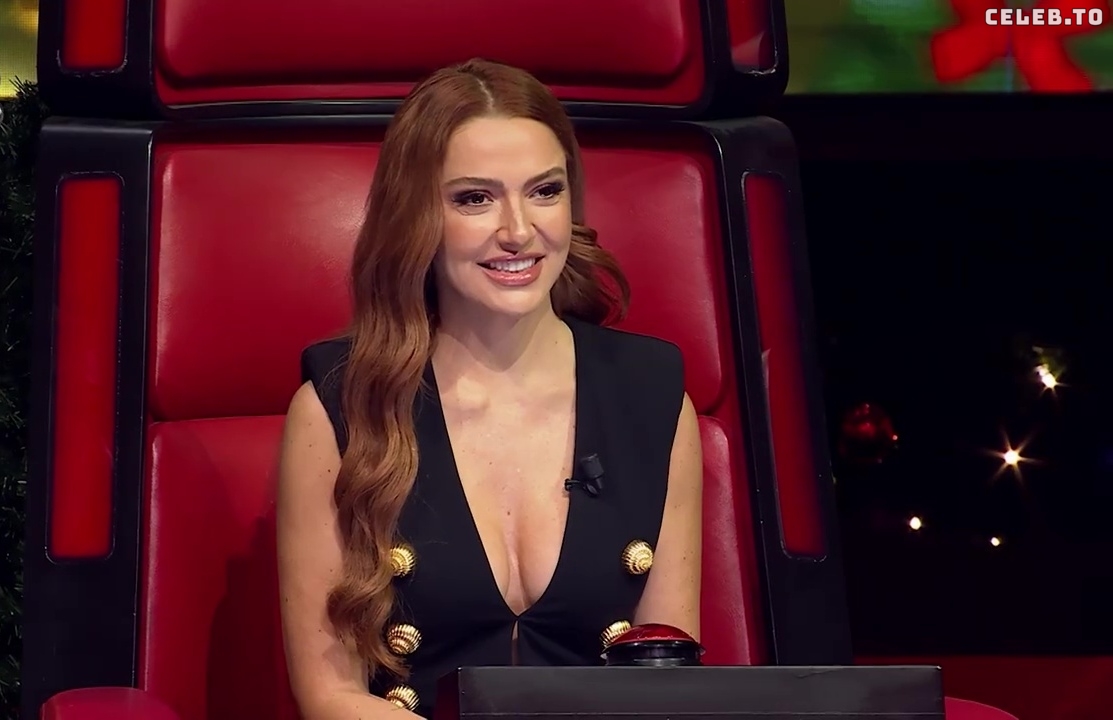 Image 5003662 from Hadise