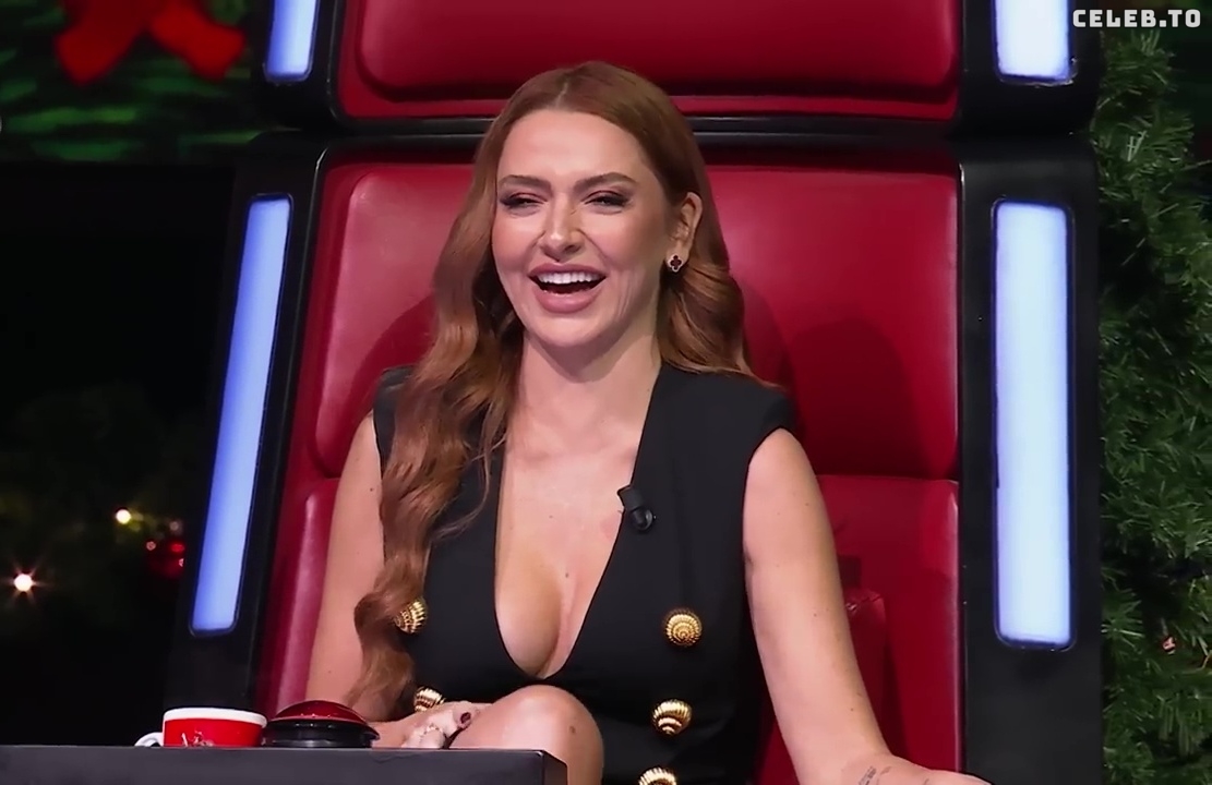 Image 5003695 from Hadise
