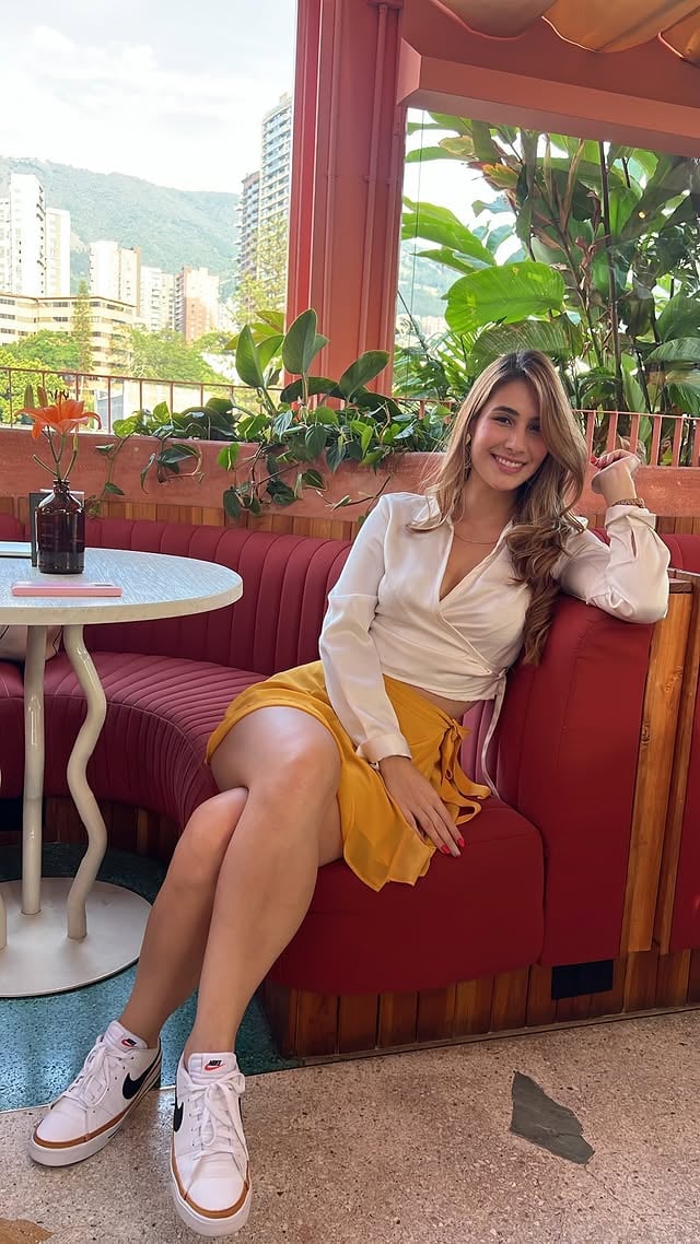 Image 5019137 from Andrea Duque Hotwife