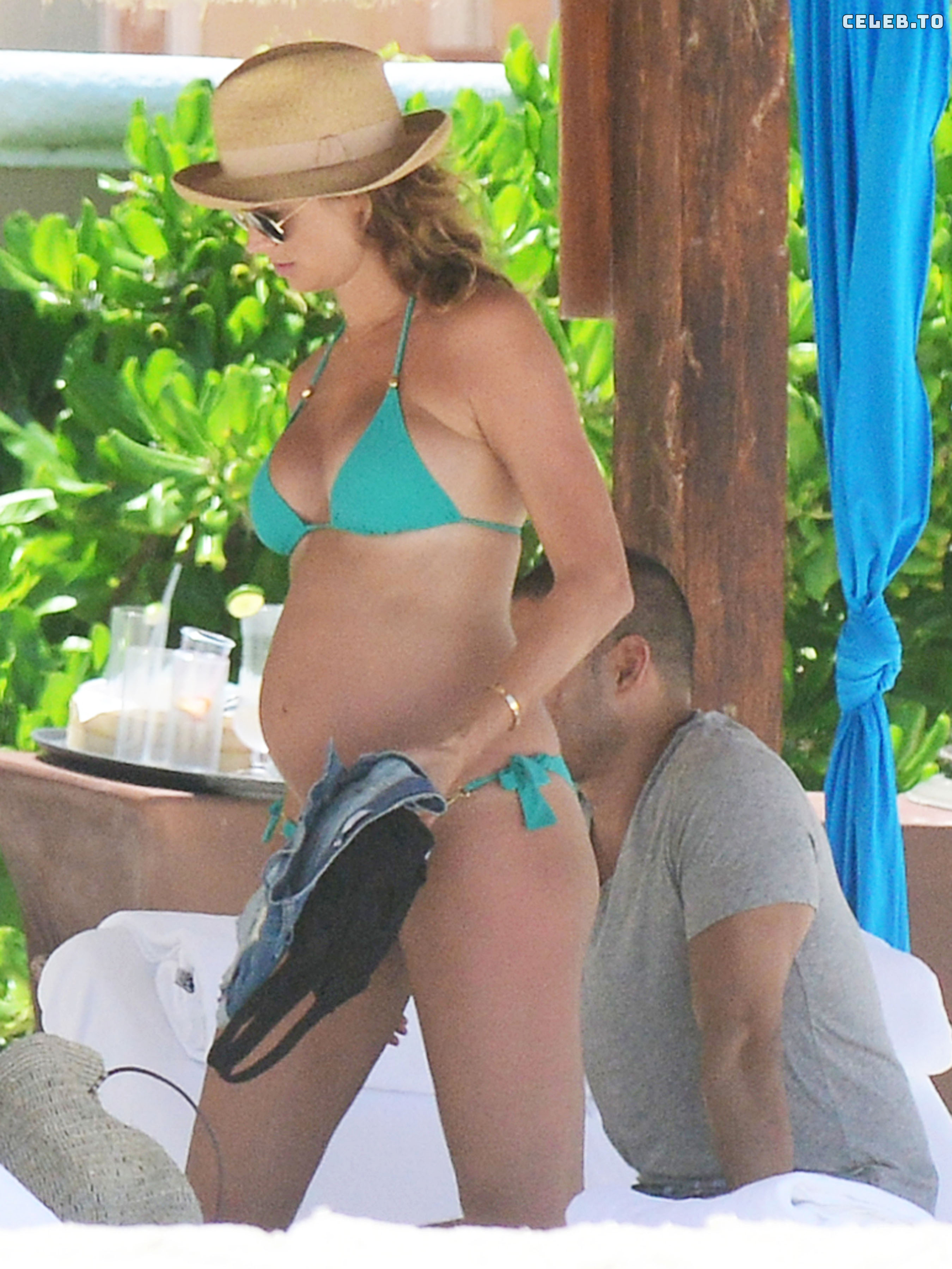 Image 5183077 from Stacy Keibler