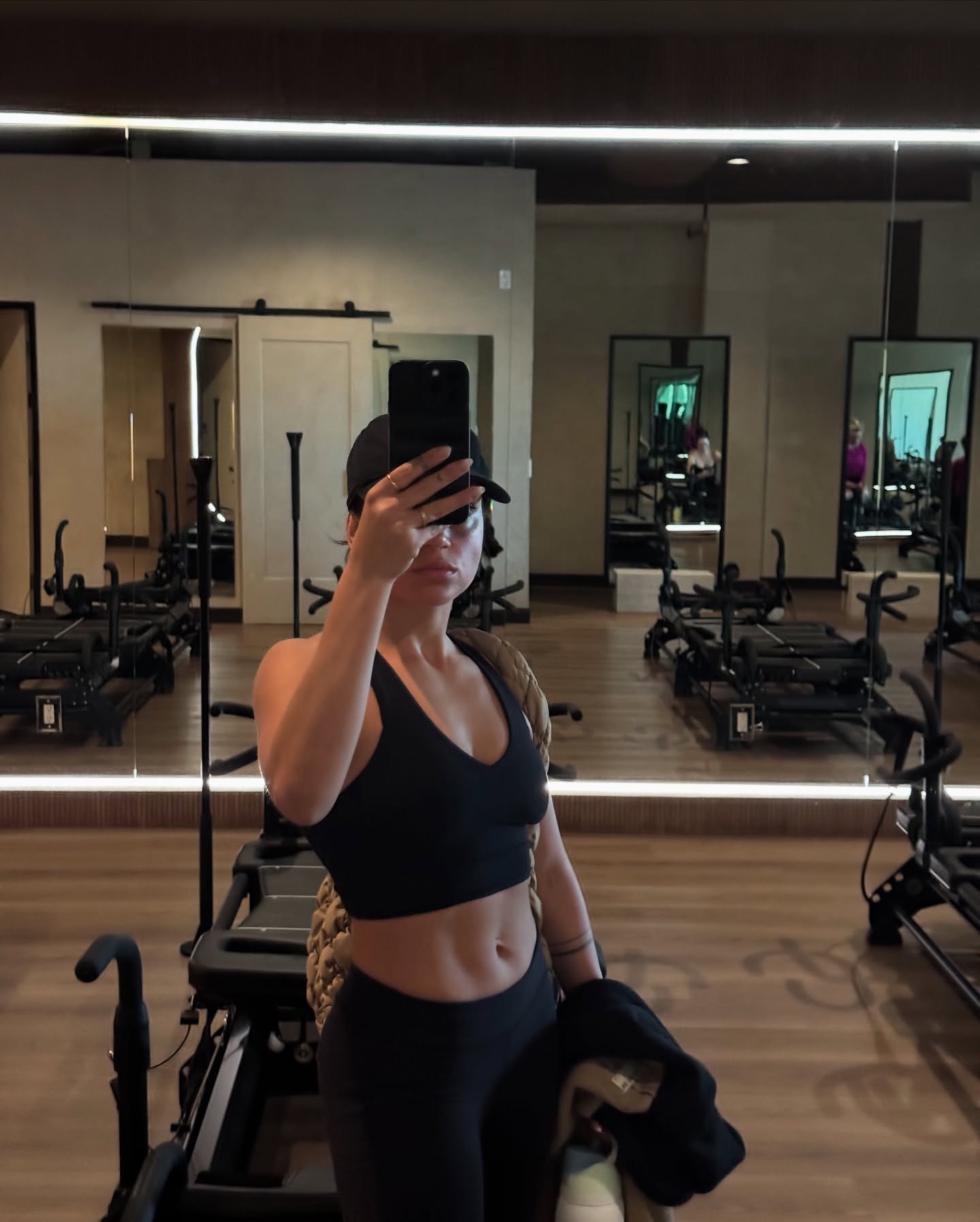 Image 5436366 from Inanna Sarkis