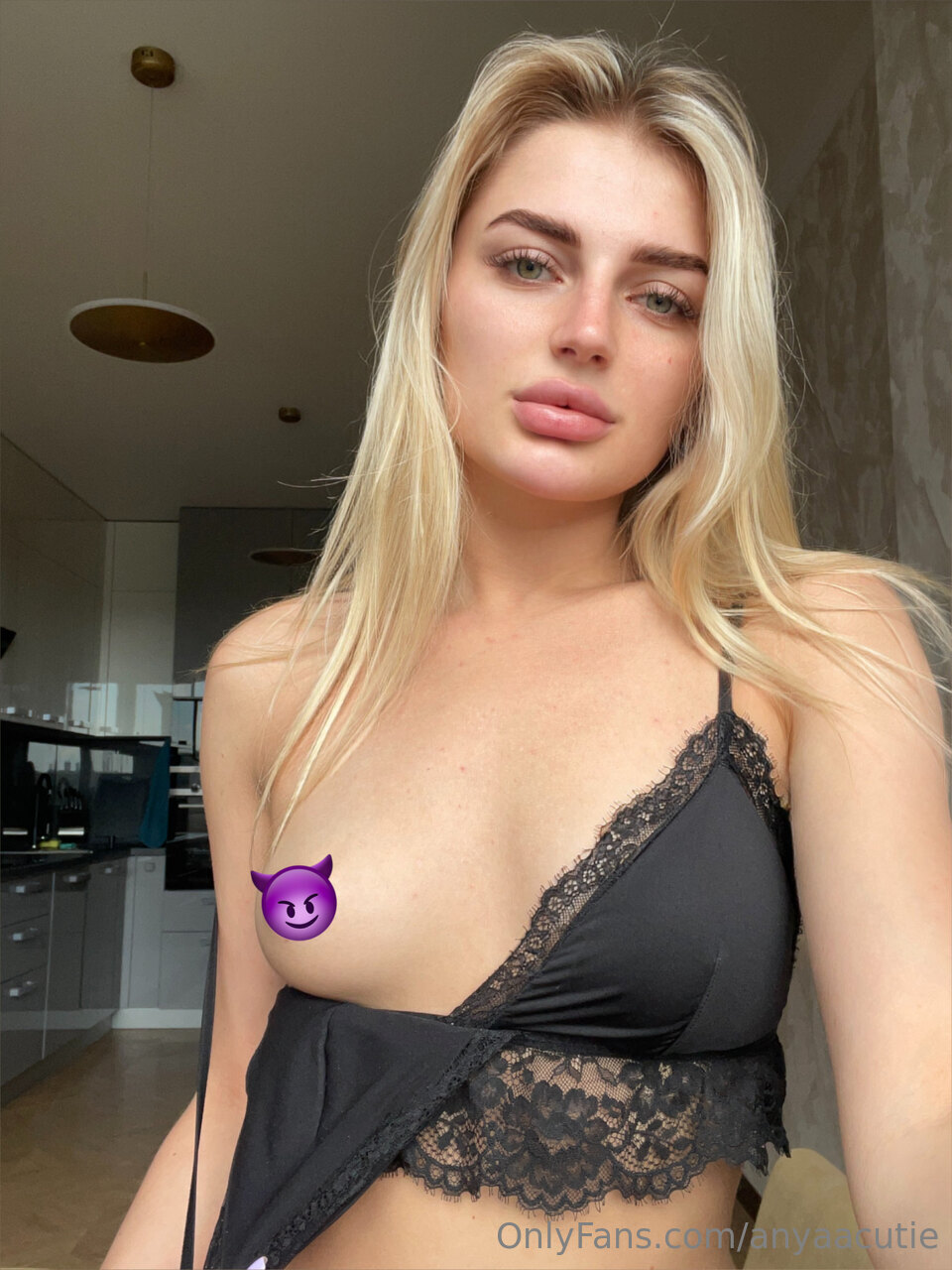 Image 5629979 from AnyaStylish Anyaasweet Anniya anyaacutie Onlyfans blonde teen hoe