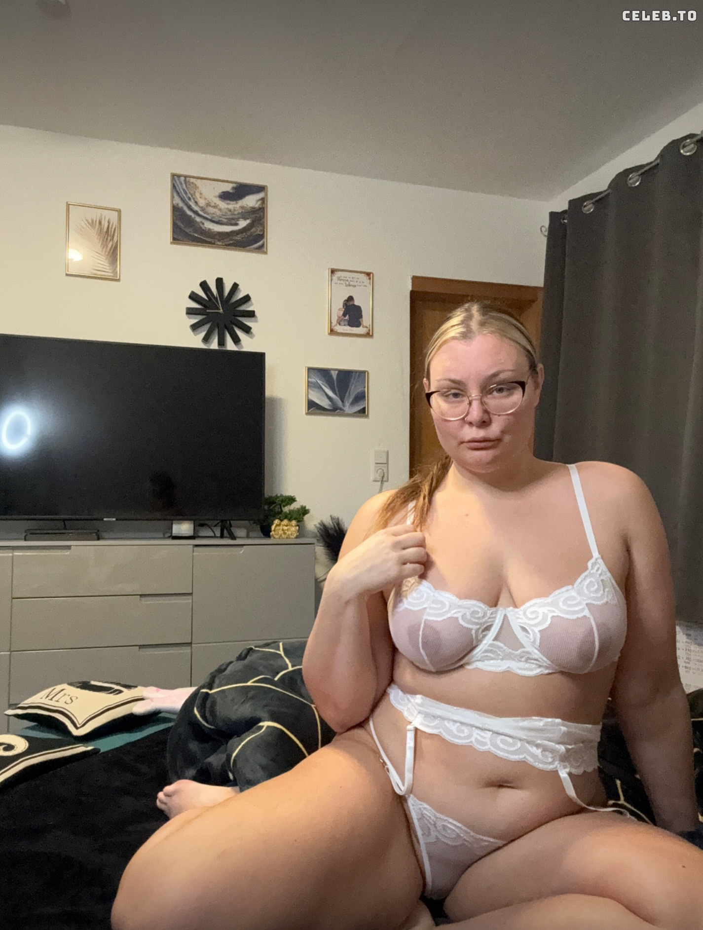 Image 5698407 from Pina Peach 🍑