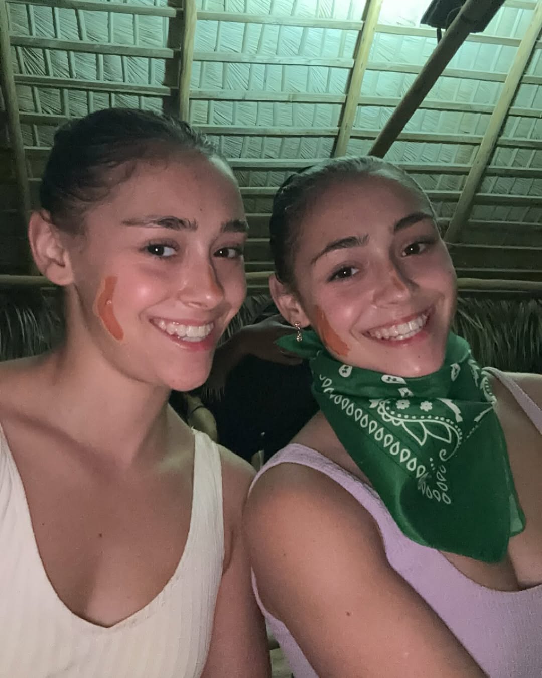 Image 5857490 from Gadiriva Twins