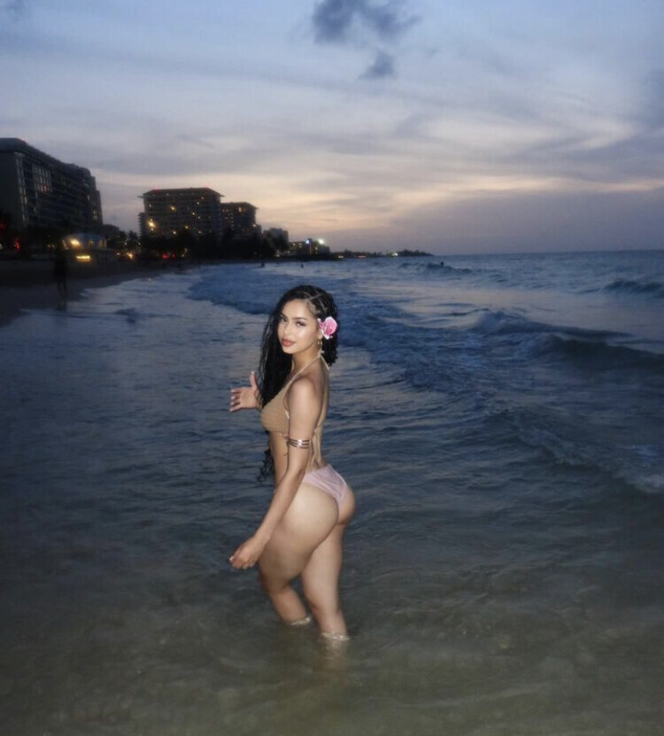 Image 5883786 from nickimariiee