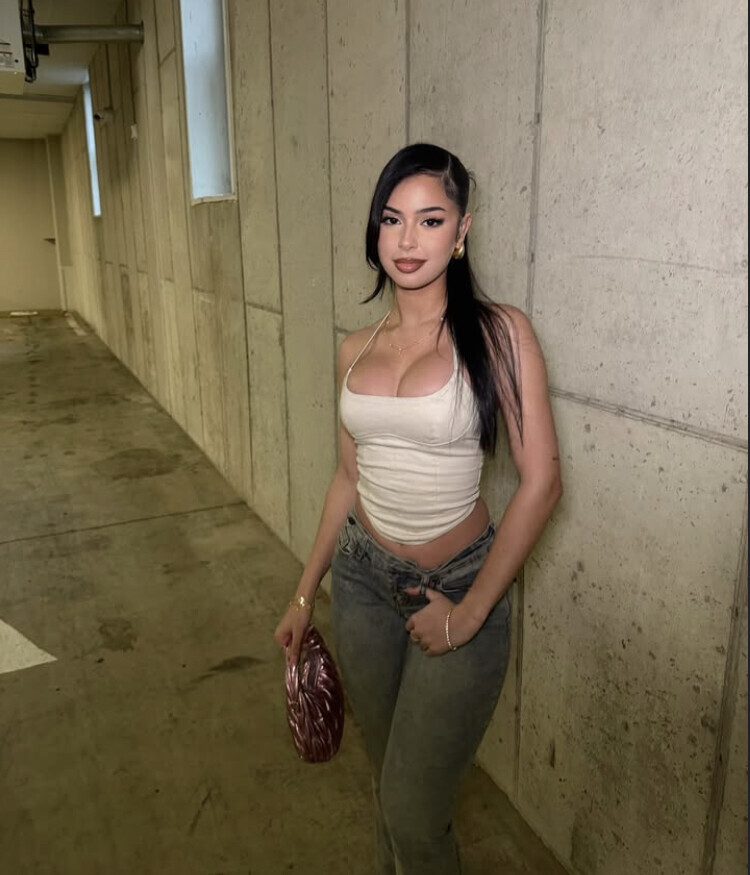 Image 5884338 from nickimariiee