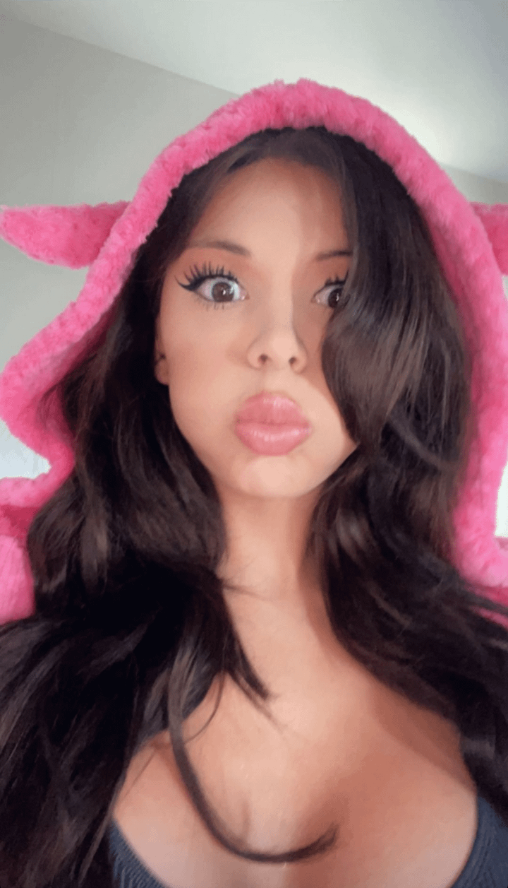 Image 5939791 from Blaire White