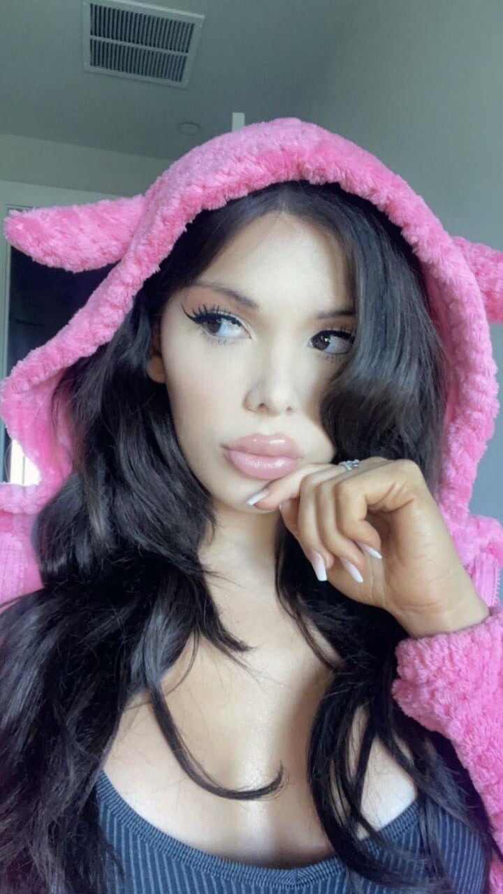 Image 5939812 from Blaire White