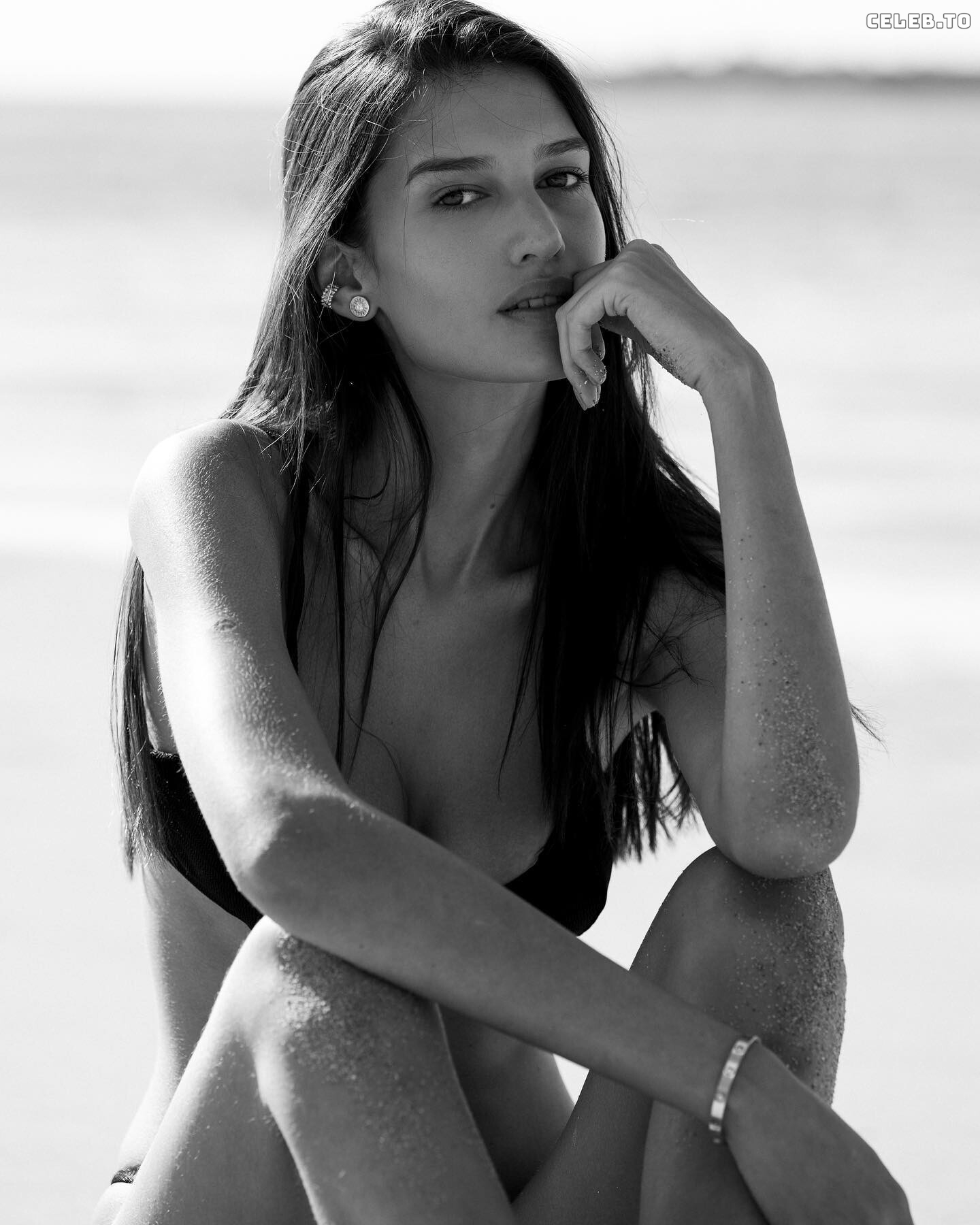 Image 599621 from Karolina Moura