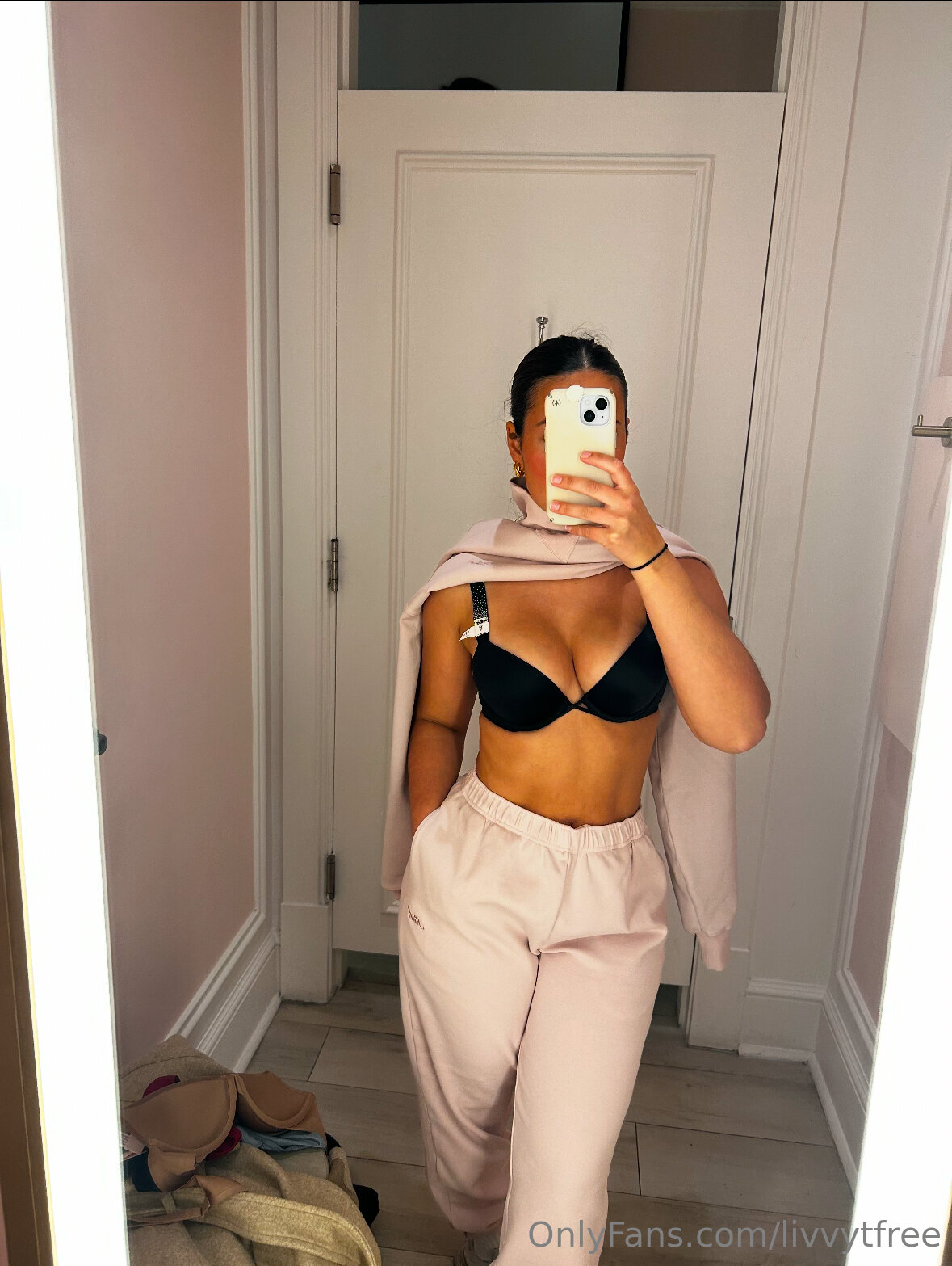 Image 6442885 from sunsetbabe44 / livvytvip