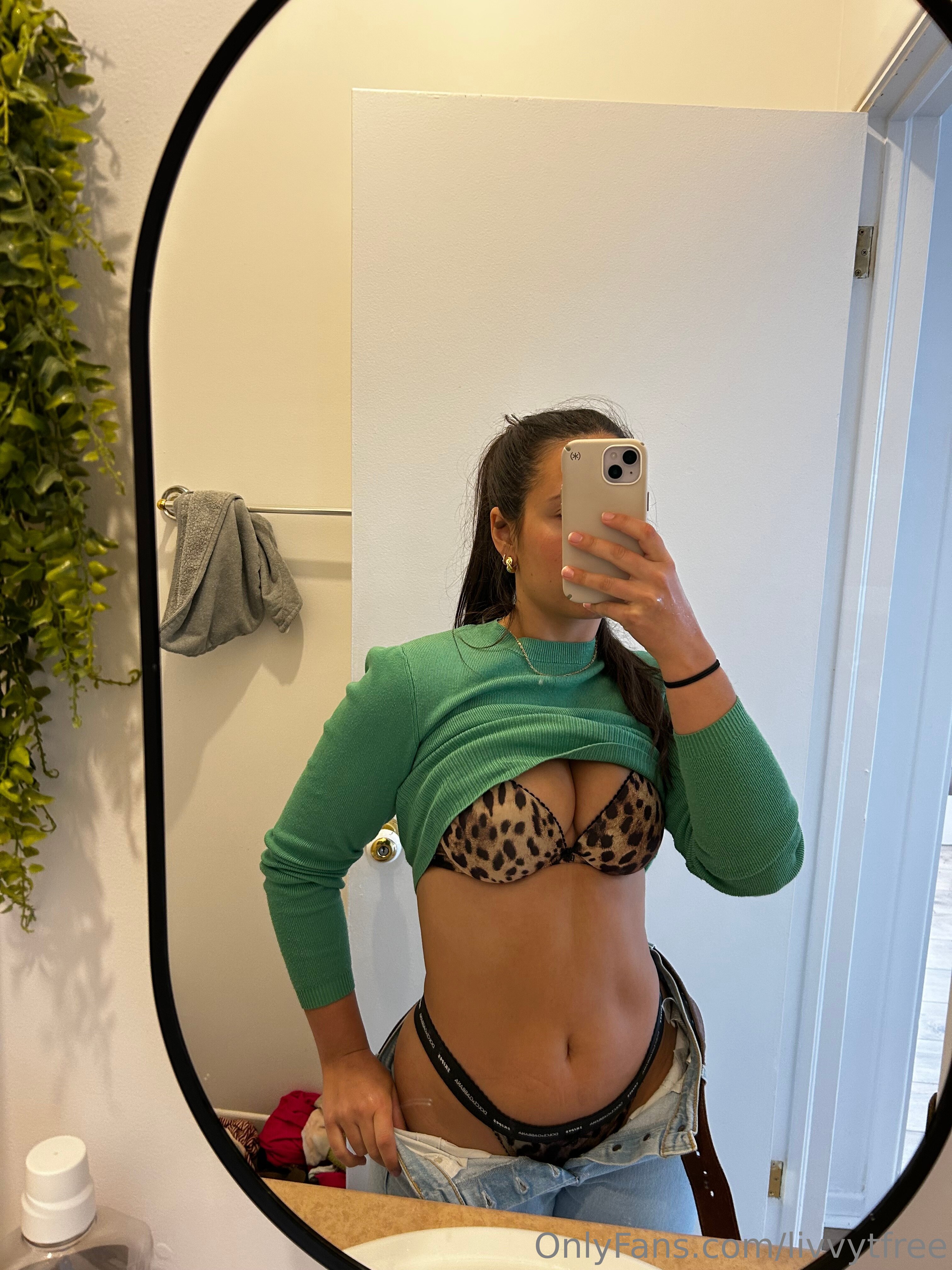 Image 6442982 from sunsetbabe44 / livvytvip